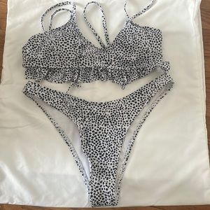 NWOT 3 piece bikini